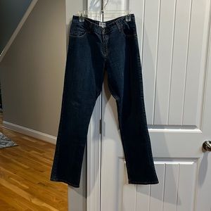 LEVI Woman’s Straight Leg Jeans